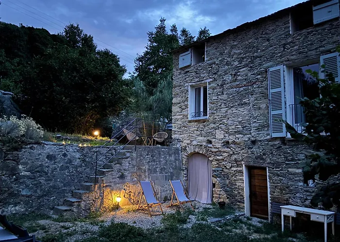 La Demeure Des Vignes *